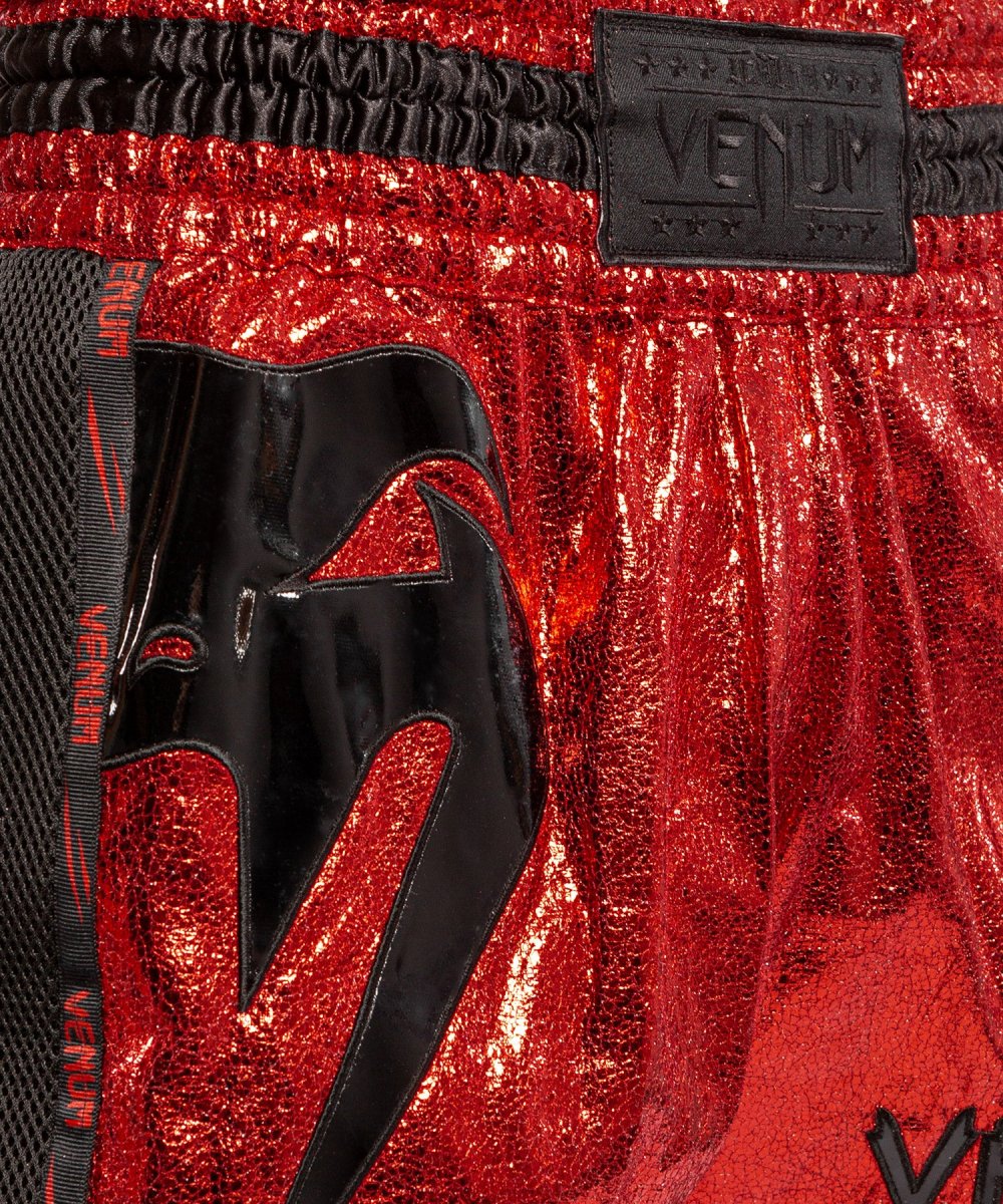 Short de Muay Thai Venum Giant Foil - Rouge/Noir – Image 4