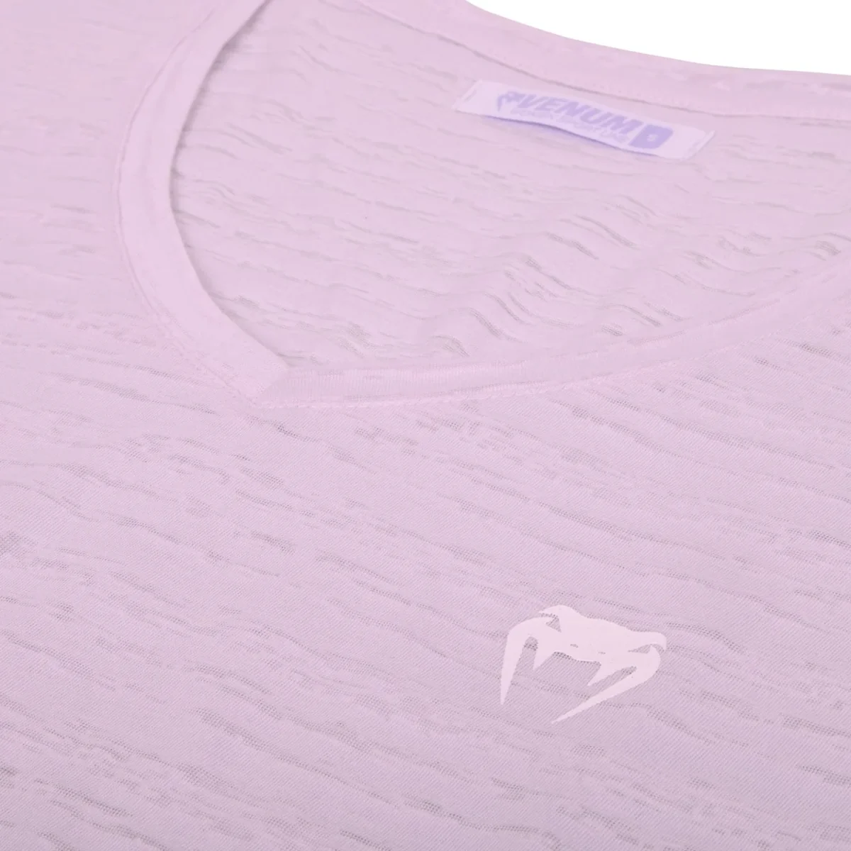 T-shirt Femme Col V Venum Essential – Image 5